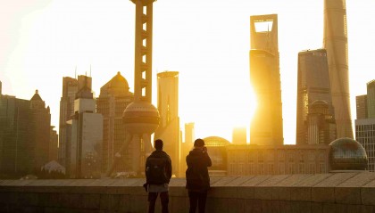 三亚创新之旅：打造旅游资讯新平台的故事