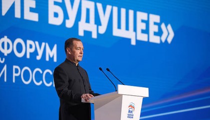 梅德韦杰夫：美国是我们的敌人，特朗普已踏上对俄战争之路