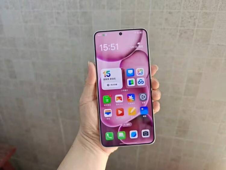 OPPO Find X8 Ultra：你以为很贵，其实它真的很贵，但很多人照样买