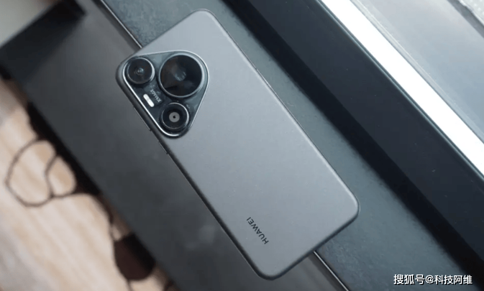 华为宣布清仓，12GB+512GB跌价1700元，不愁卖也继续降