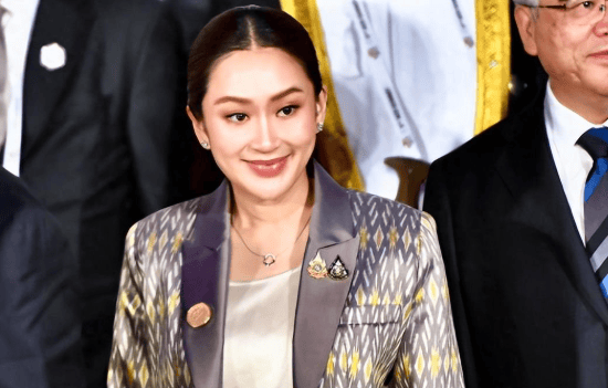 257票赞成,佩通坦时代将重启?重磅决定已经传出,泰高官拿到中方口信,事情不简单