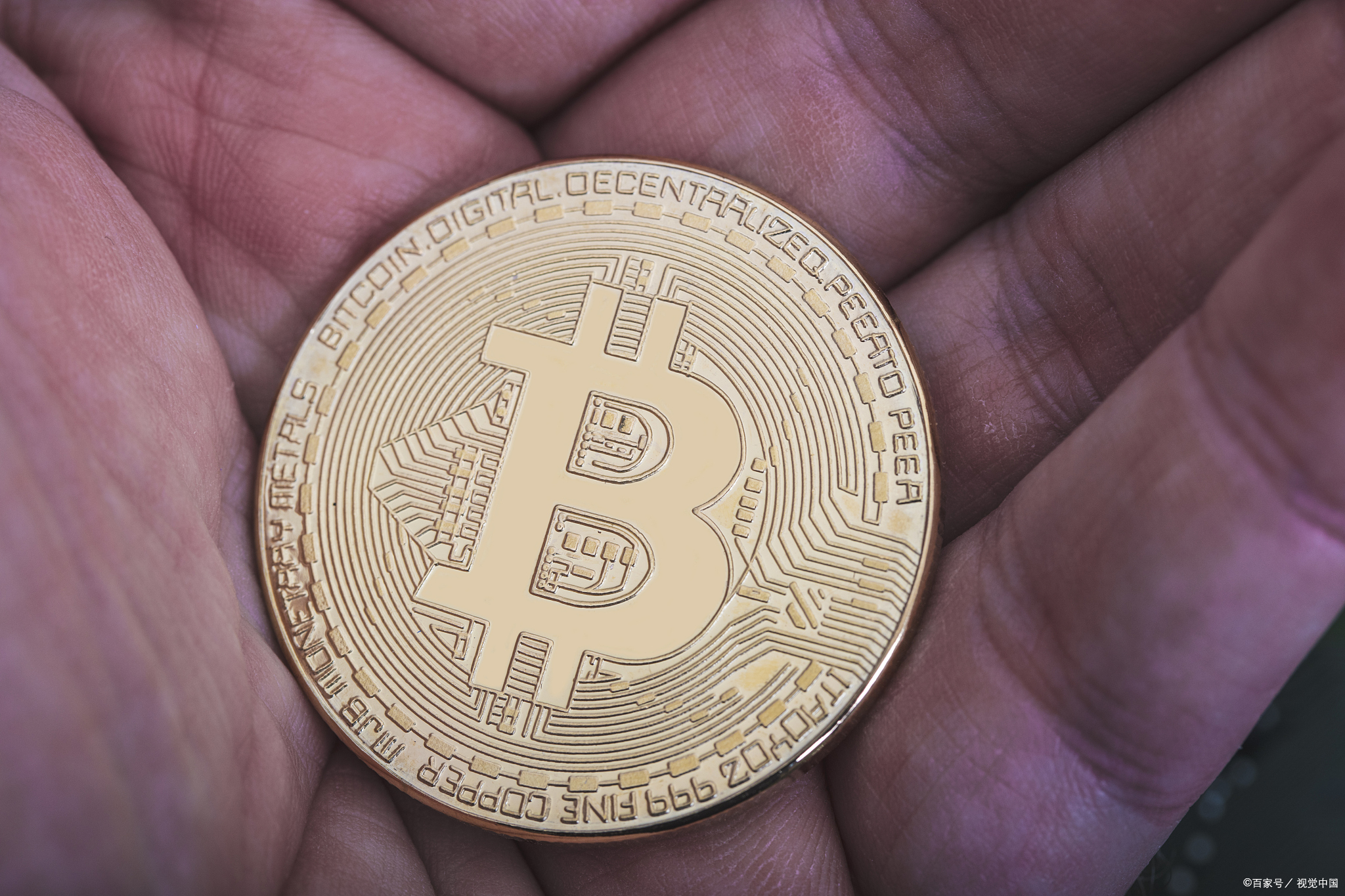 盗窃虚拟币(盗窃虚拟币24万,现在积极退赔,请求谅解,初犯,自首)